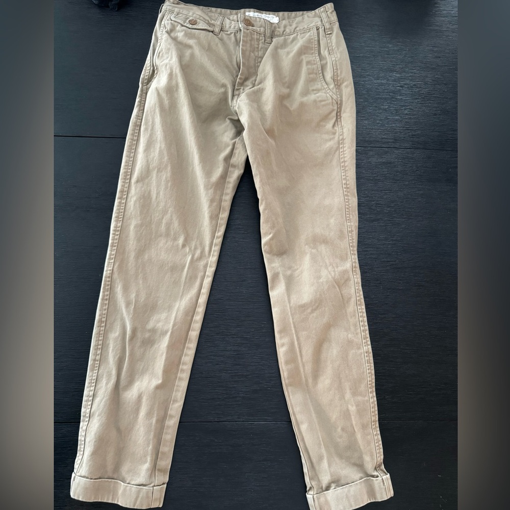 Men Low-rise Chino Pants (size small | 28)